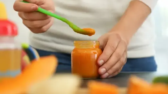 Danone, Bebek Formüllerinde Toksin Şüphesi Nedeniyle Kısıtlı Geri Çağırma Yaptı