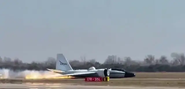 Uçağın yangın anındaki detay fotoğrafı