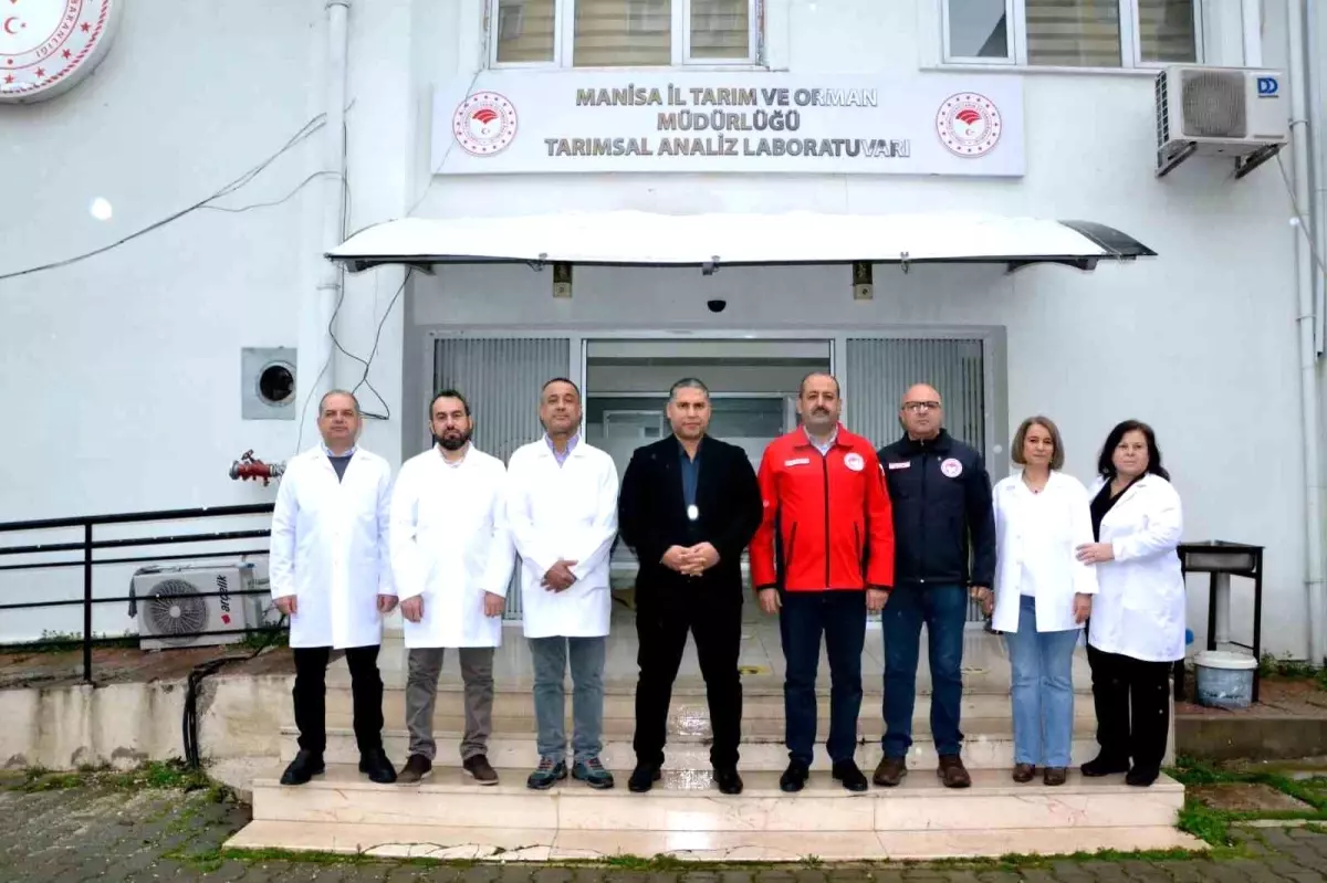 Manisa’da Tarımsal Analiz Laboratuvarı Çiftçilere Açıldı