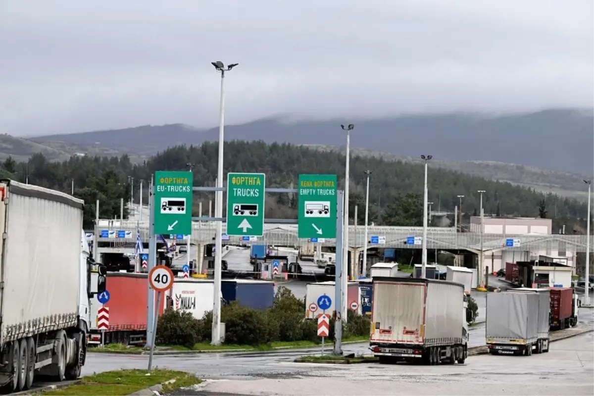 Kuzey Makedonya’da Kamyon Şoförleri Yeni Sınır Sistemi Karşıtı Protesto Düzenledi