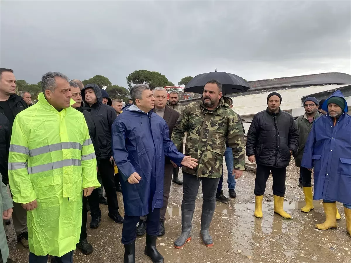 Antalya Valisi Şahin, Aksu’da Hortum Hasarlarını Yerinde İnceledi