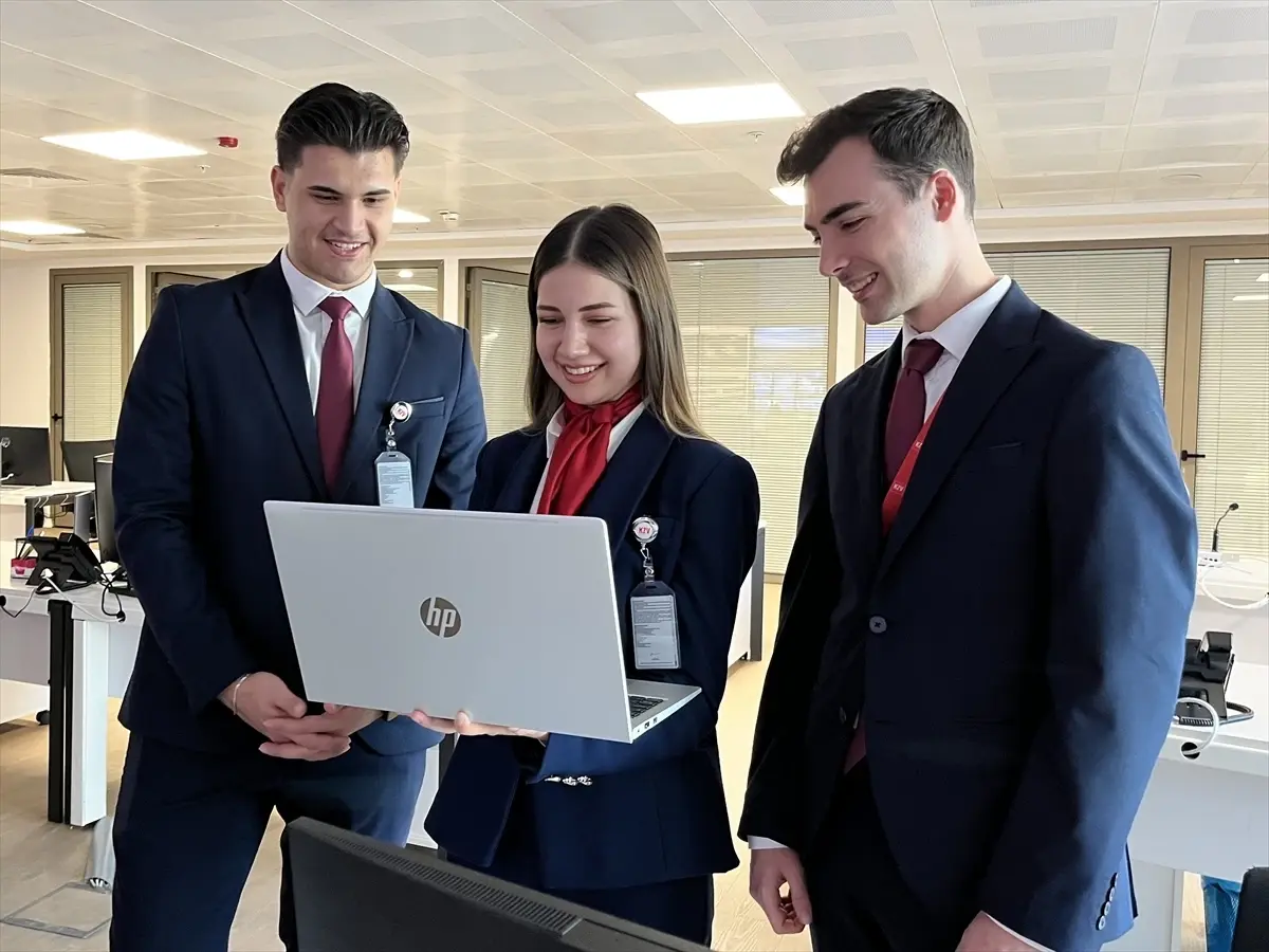 Çukurova Havalimanı Çalışanları 2025 Yılın Kareleri Yarışmasında Fotoğraflarını Değerlendirdi