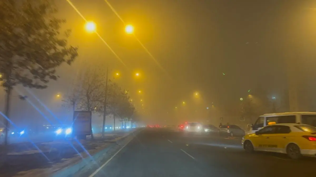 Diyarbakır’da Yoğun Sis Ulaşımı Olumsuz Etkiledi