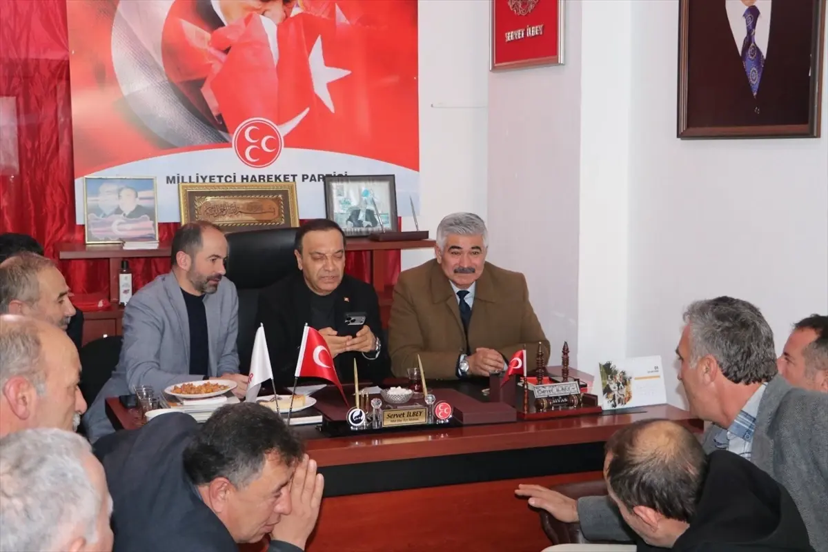 MHP Milletvekili Özyürek, Ulaş’ta Muhtarlarla Görüşme Gerçekleştirdi