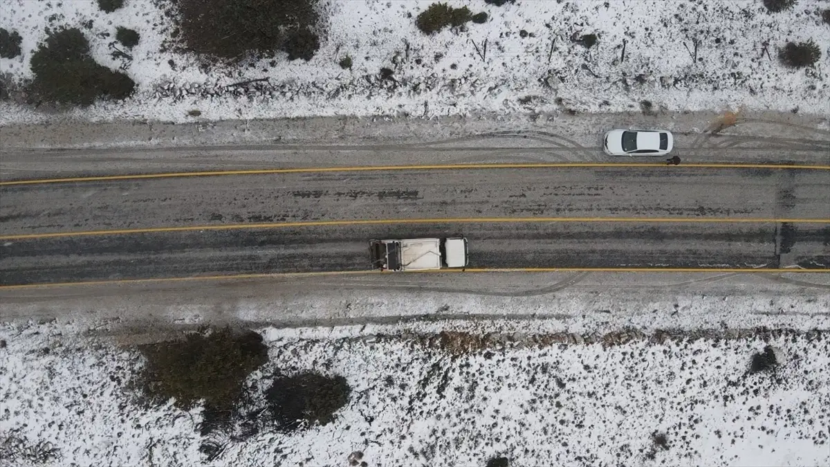 Muğla Menteşe'de Şiddetli Sağanak ve Yüksek Kesimlerde Kar Yağışı