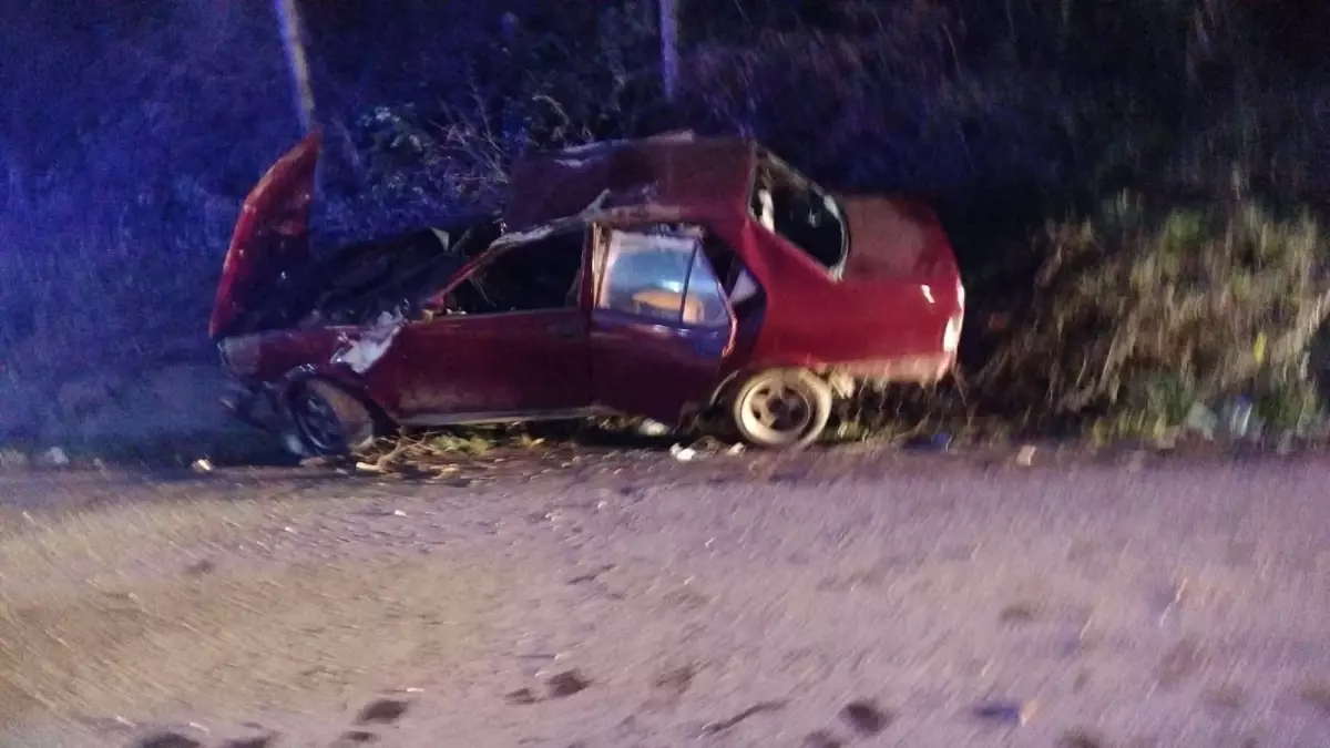 Zonguldak Ereğli'de Aynı Aileden 5 Kişi Yaralı Oldu: Otomobil Bariyere Çarptı