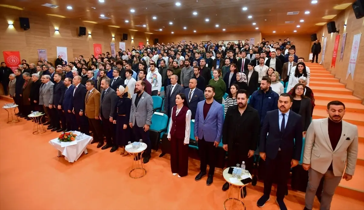 Van’da 10. Tematik Kış Kampı: Sosyal Psikoloji Odaklı 130 Üniversite Öğrencisi Buluştu