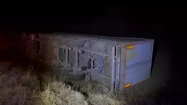 Kazanın gerçekleştiği yol ve devrilen tır