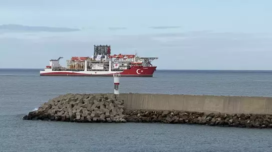 Yıldırım Gemisi Zonguldak'ta Karadeniz Sondajına Katıldı