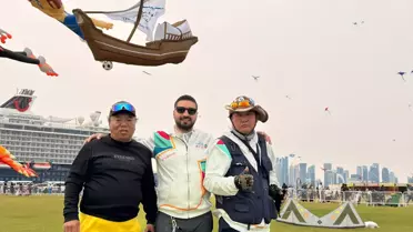 Zahit Mungan'ın tavus kuşu uçurtması