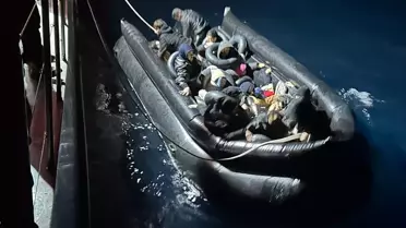 Sahil güvenlik ekipleri göçmenleri kurtarıyor