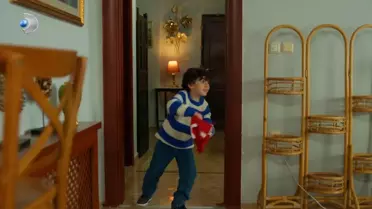 Uzak Şehir dizisinde bayrak sahnesi detayları