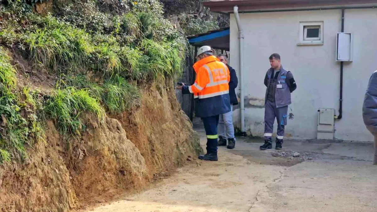 Zonguldak Kozlu’da Metan Gazı Sızıntısı Nedeniyle 6 Kişilik Aile Tahliye Edildi