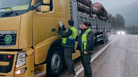 Bolu’da Orman Denetimlerinde Artış: Kaçak Kesim Araçları Tek Tek Kontrol Ediliyor