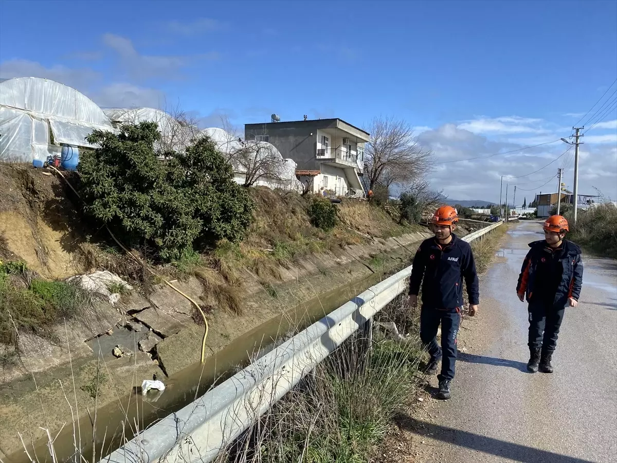 Antalya’nın Aksu İlçesinde 10 Yaşındaki Çocuk İçin Arama Çalışmaları Sürüyor