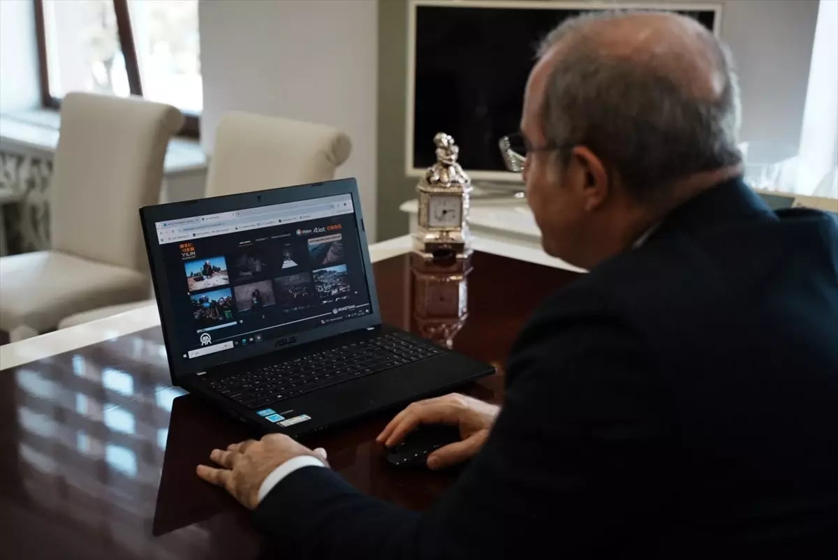 Çanakkale Valisi Toraman, AA’nın “Yılın Kareleri” 2025 Fotoğraf Yarışmasına Katıldı