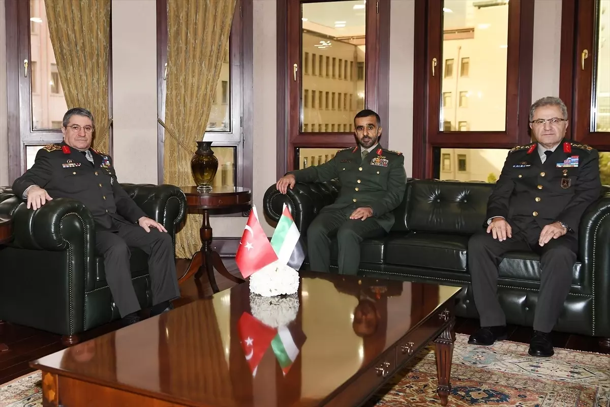 Genelkurmay Başkanı Orgeneral Bayraktaroğlu, BAE Kara Kuvvetleri Komutanını Ankara'da Karşıladı