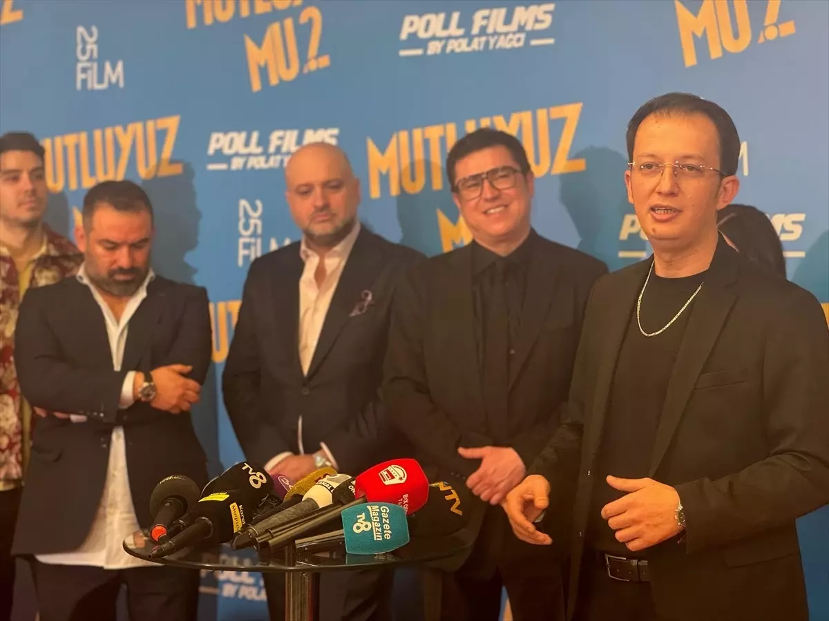 Mutluyuz Mu Filminin İstanbul Galası: Boşanmış Çiftin Ebeveynlik Hikayesi Ekrana Geldi