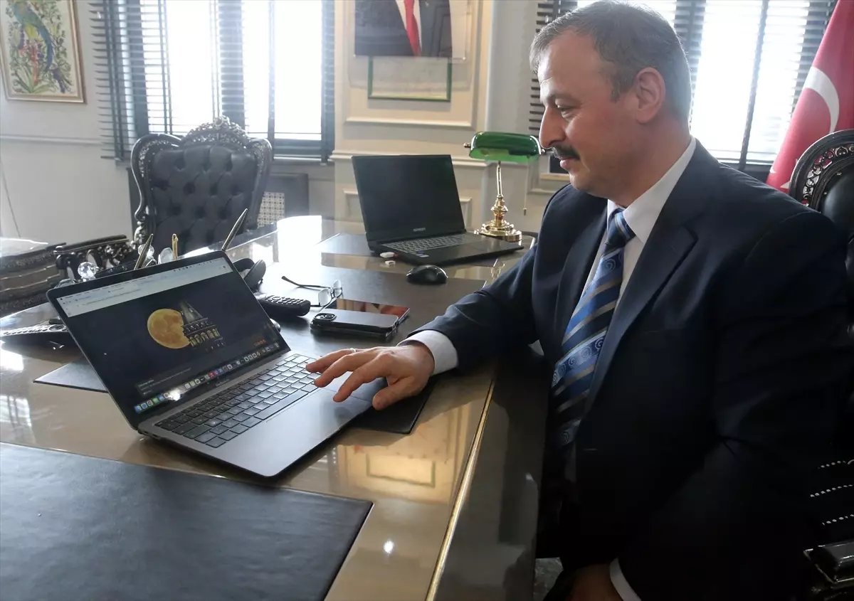 Niksar Kaymakamı Kadir Perçi, AA’nın Yılın Kareleri Oylamasına Katıldı