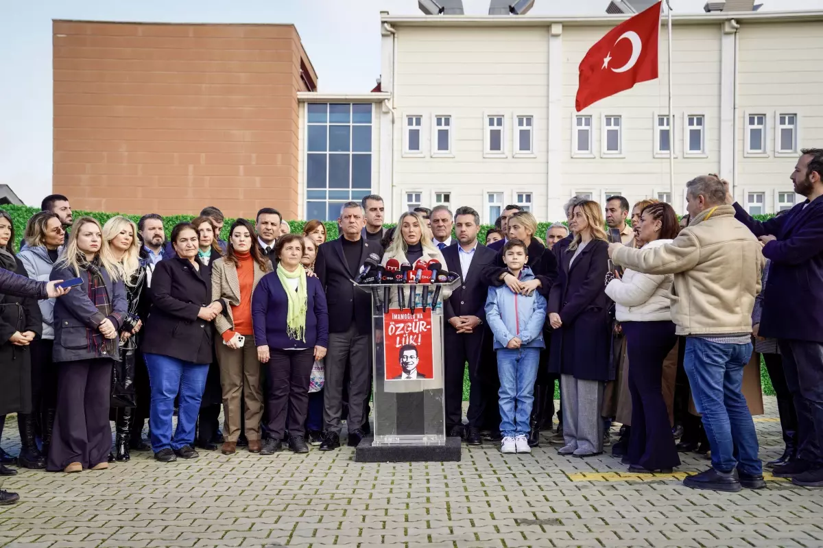 Özgür Özel, Silivri'de Aziz İhsan Aktaş Suç Örgütü Davasının İkinci Gününü Yerinde Takip Etti