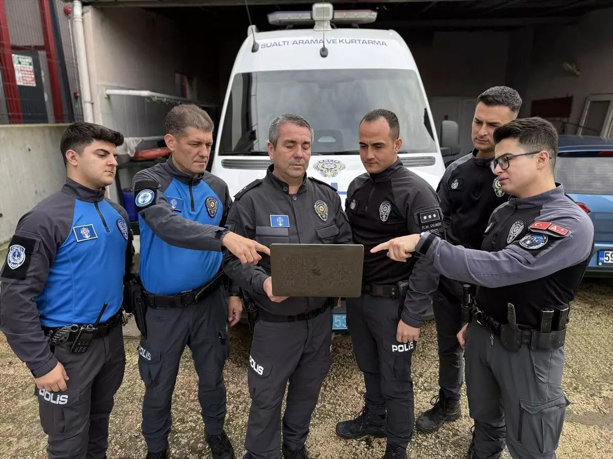 Kurbağa adamlar Tekirdağ'da fotoğraf oylamasına katılıyor