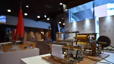 Emine Erdoğan, Fransa’da Açılan Türkiye Dokuma Atlası Sergisini Kutladı