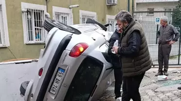 Kağıthane'de Kontrolden Çıkan Araç Takla Attı: Sürücü Yaralı