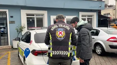 Tek teker sürüş yapan motorlu taşıtın yakın çekim fotoğrafı