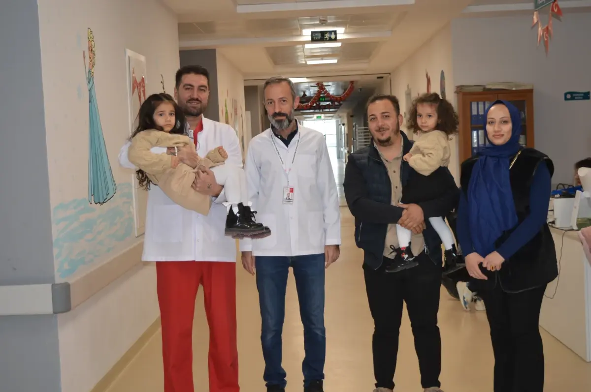 8 Mıknatıslı Boncuk Yutan 4 Yaşındaki Çocuk Başarıyla Ameliyat Edildi