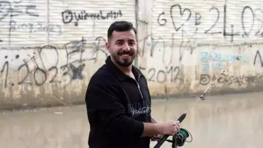 Adana’da Altyapı Krizi: Esnaf Su Birikintisine Olta Attı