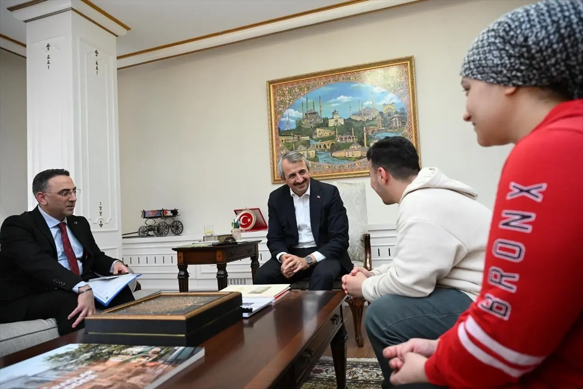 Edirne Valisi Yunus Sezer, Engelli Genç Memur Atamasını Kutladı