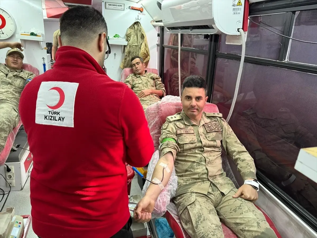 Kilis’te Jandarma Mensupları Kan Bağışı Kampanyasını Destekledi