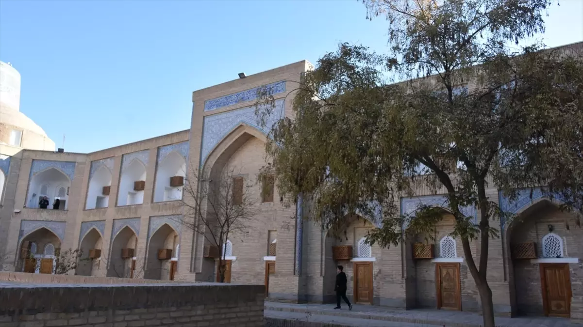 Özbekistan’ın Kültürel Hazineleri: Buhara ve Hive Medreselerinin İzinde