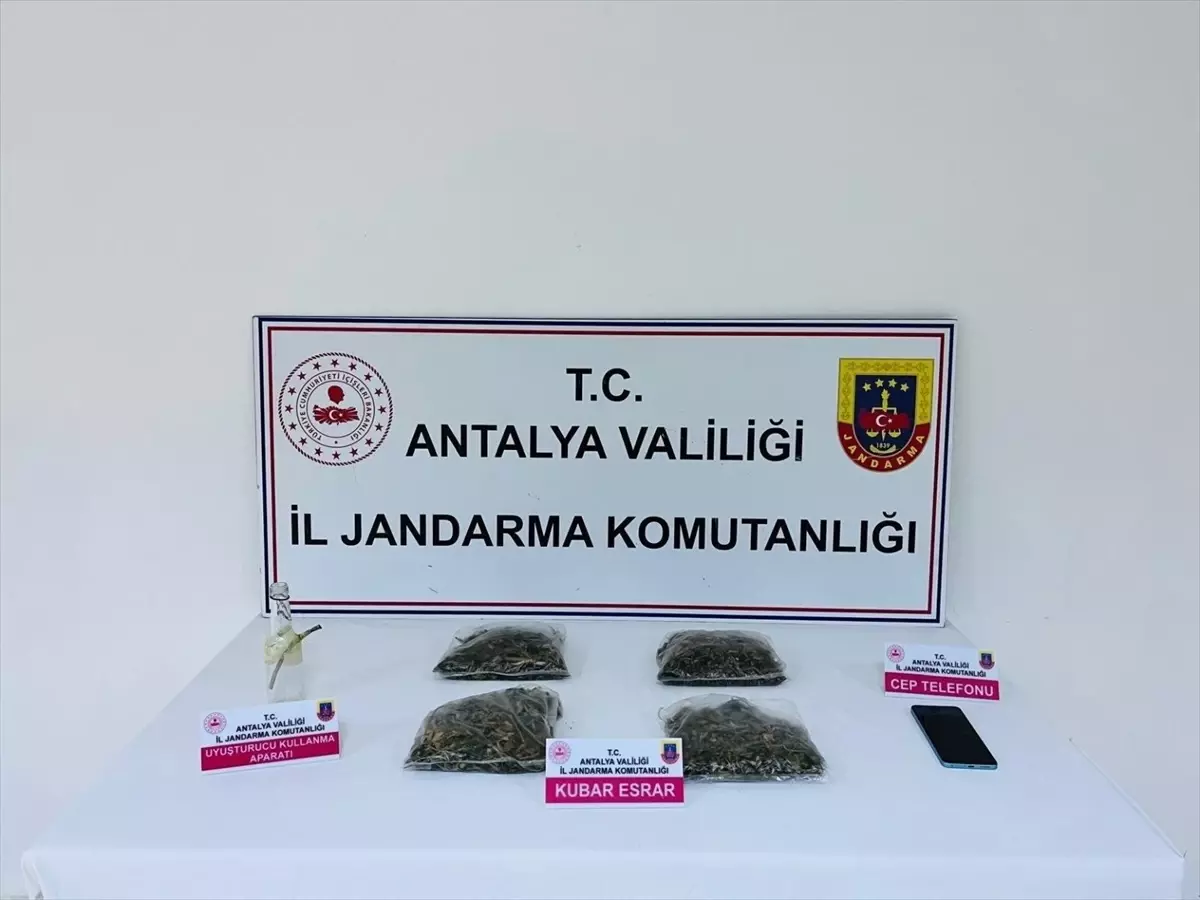 Serik'te Jandarma Operasyonu: 1,165 Kg Esrar Ele Geçirildi
