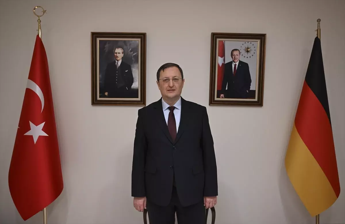 Büyükelçi Gökhan Turan, Yılın Kareleri Seçimine Katılımını Değerlendirdi