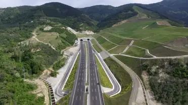 Ulaştırma Bakanı Uraloğlu: Bölünmüş Yol Uzunluğumuz Dünya Çevresinin %75'ine Yaklaşıyor