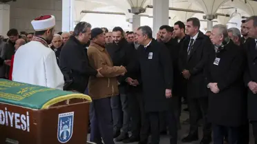 Cenaze töreninden bir anlık görüntü