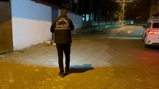 Uşak’ın Banaz İlçesinde Bıçaklı Kavga: Bir Kişi Ağır Yaralı