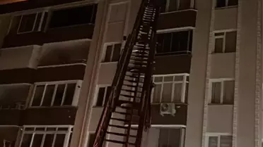 Yalova Çınarcık’ta 6 Katlı Bina Çatı Katında Yangın Çıktı