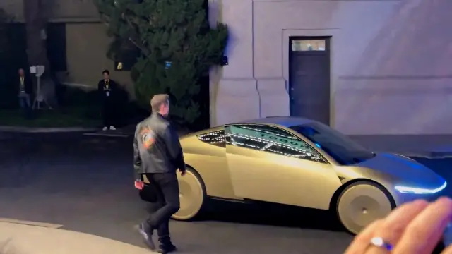 Araç içi minimalist kontrol paneli