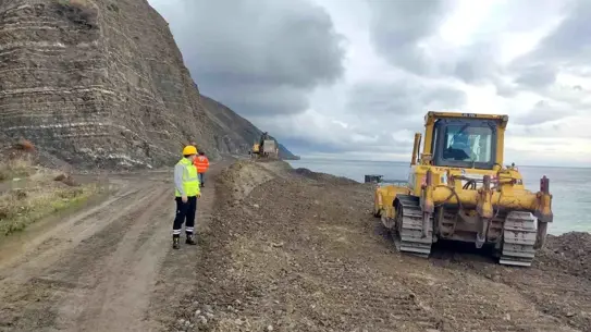 Şarköy’de Heyelan Nedeniyle Gaziköy‑Uçmakdere Sahil Yolu Trafiğe Kapatıldı