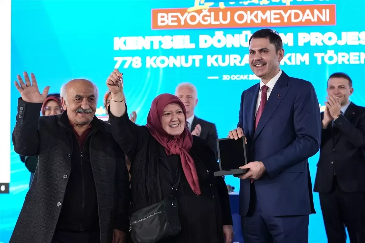 Bakan Kurum, Beyoğlu Okmeydanı Kentsel Dönüşüm Projesi'nde 778 Konut İçin Kura Çekim Töreni'nde Konuştu