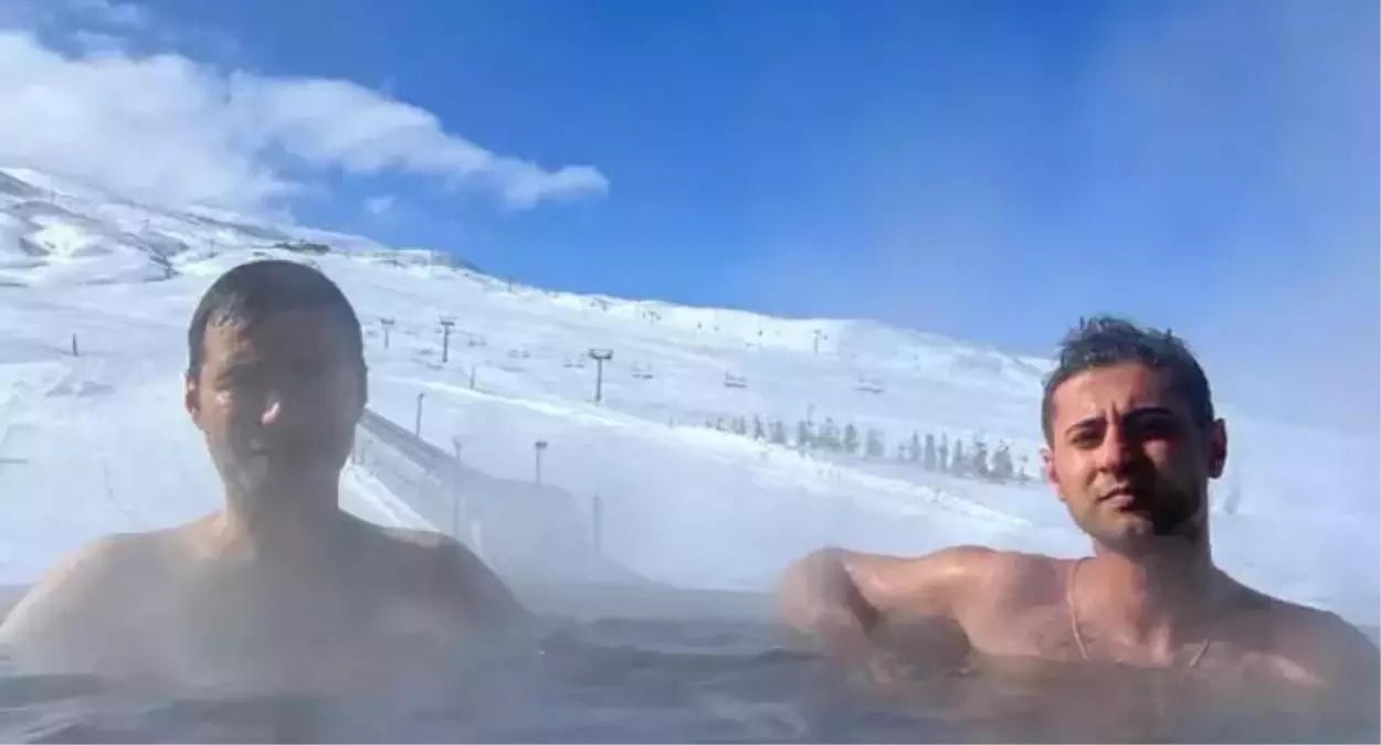 Erciyes Kayak Merkezi'nde Soğuk Havada Sıcak Havuz Keyfi