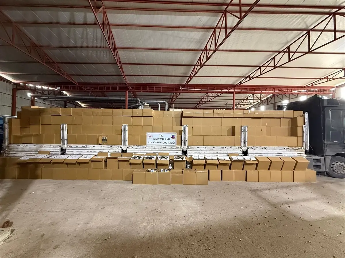 İzmir'de makaron ele geçirilmesi