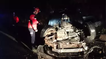 Kaza sonrası takla atan otomobilin fotoğrafı