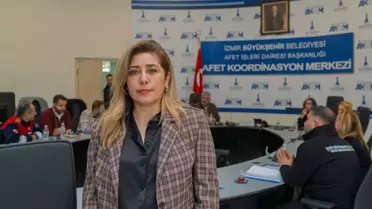 İzmir'de sel sonrası hasar görmüş konut ve iş yerleri