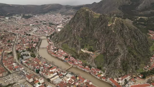 Amasya’da açan çiçekler