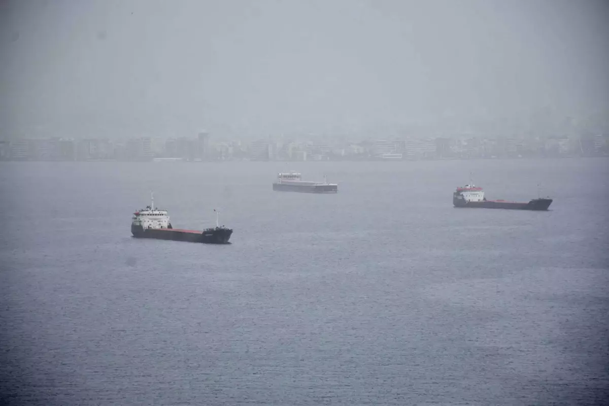 Ege Bölgesi'nde 5 İl İçin Toz Taşınımı Uyarısı Yayınlandı