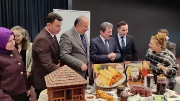 Salıpazarı kültürel ürünlerinin sergi içi fotoğrafı