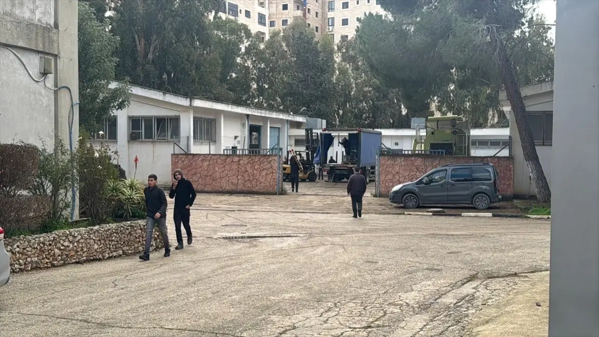 Kalendiya Mülteci Kampındaki UNRWA Eğitim Merkezi İsrail Baskısıyla Karşı Karşıya